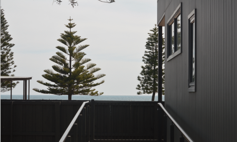 The Tide – Executive 2 Bedroom Accessible Cabin